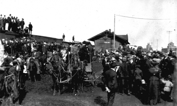 Scene outside the Frisco Railroad Depot in Tulsa, I.T., 1905