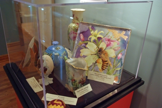 bee-case