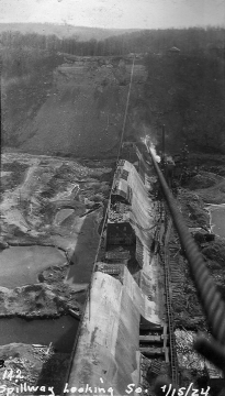 Spavinaw spillway construction, 1924